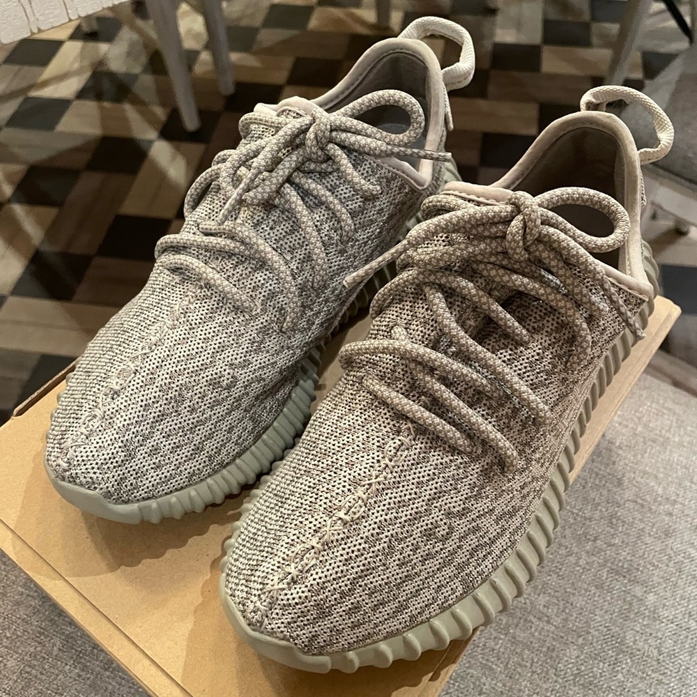 Yeezy Boost 350 Original v1 Moonrock